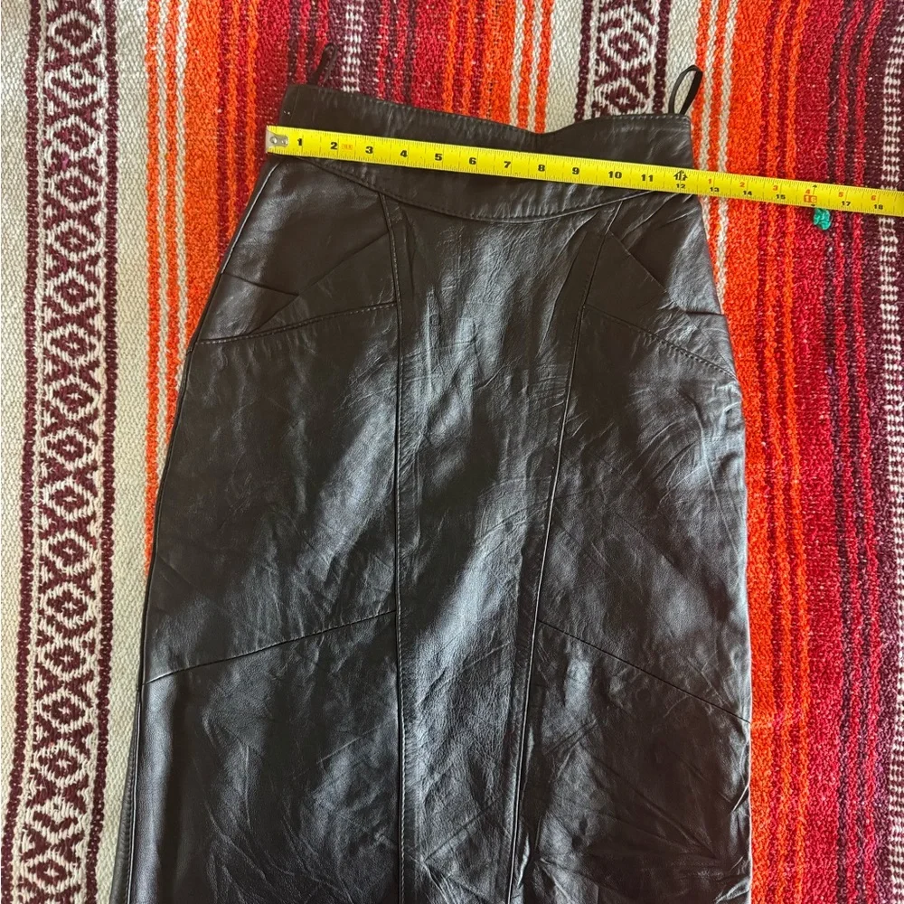 Black Midi Pencil Skirt for Night Out - Picture 3 of 4
